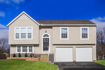 4784 ORANGEBURG DR COLUMBUS, OH 43228